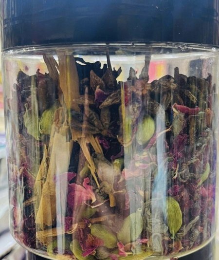 شاي الانوثه العطري