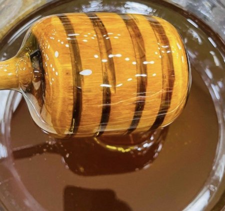 نص كيلو عسل طبيعي